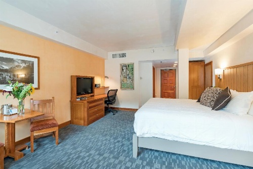 Camel's Garden Hotel image 13
